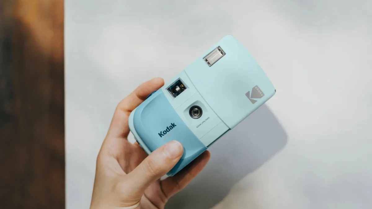 Analog Renaissance: Kodak and Reto Launch the Ultra-Accessible EC35 Film Camera