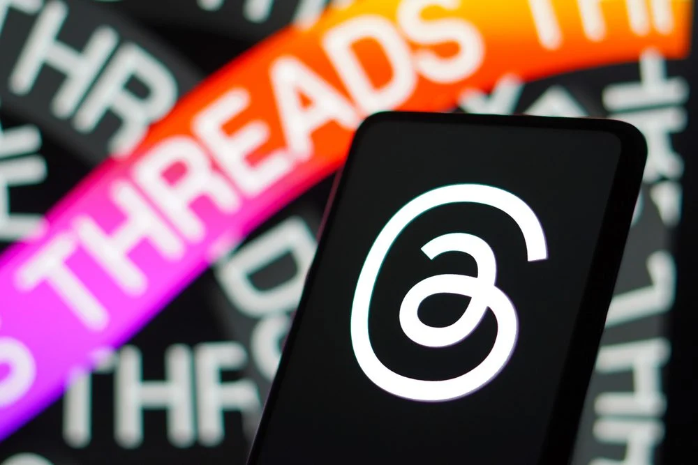 The Digital Landscape Shift: Threads’ Evolution, Soccer’s American Breakthrough, and the Erosion of Corporate Oversight