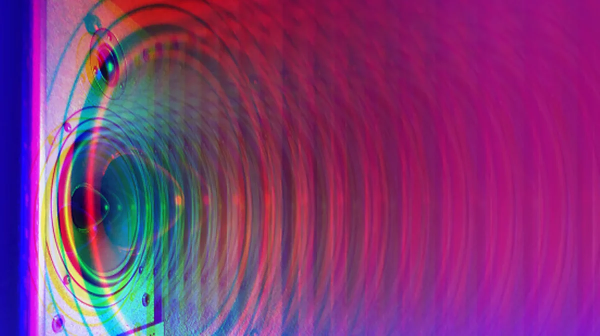 Wired vs. Wireless Speakers: Decoding the High-Fidelity Dilemma